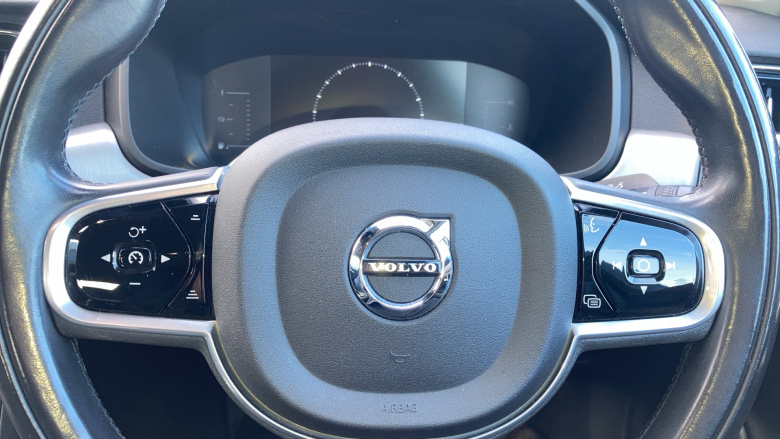 Volvo S90 2.0 D4 Momentum Pro 4dr Geartronic Diesel Saloon